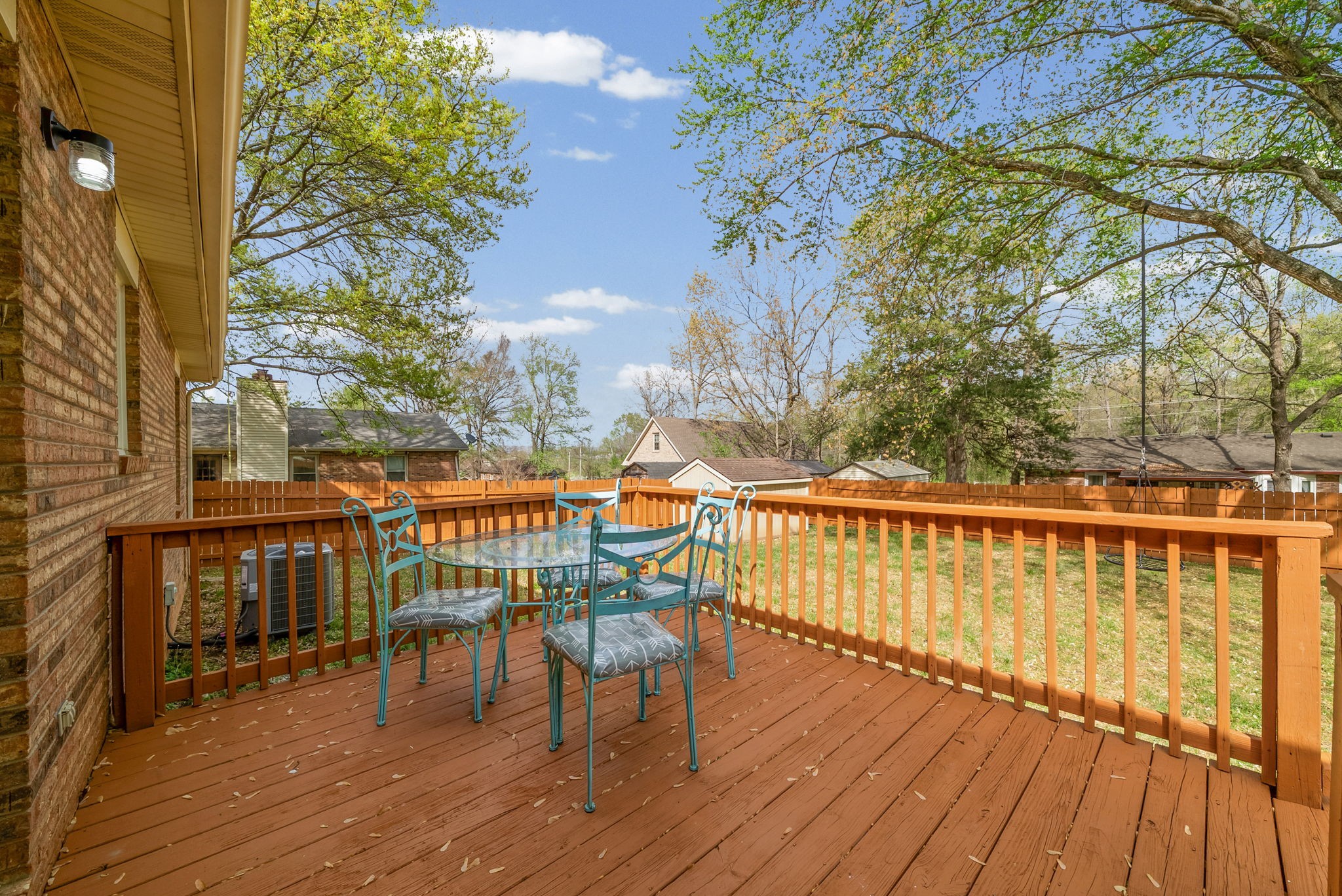 1189 Woodbridge Dr