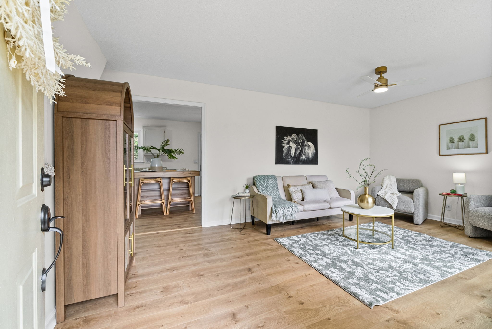1189 Woodbridge Dr