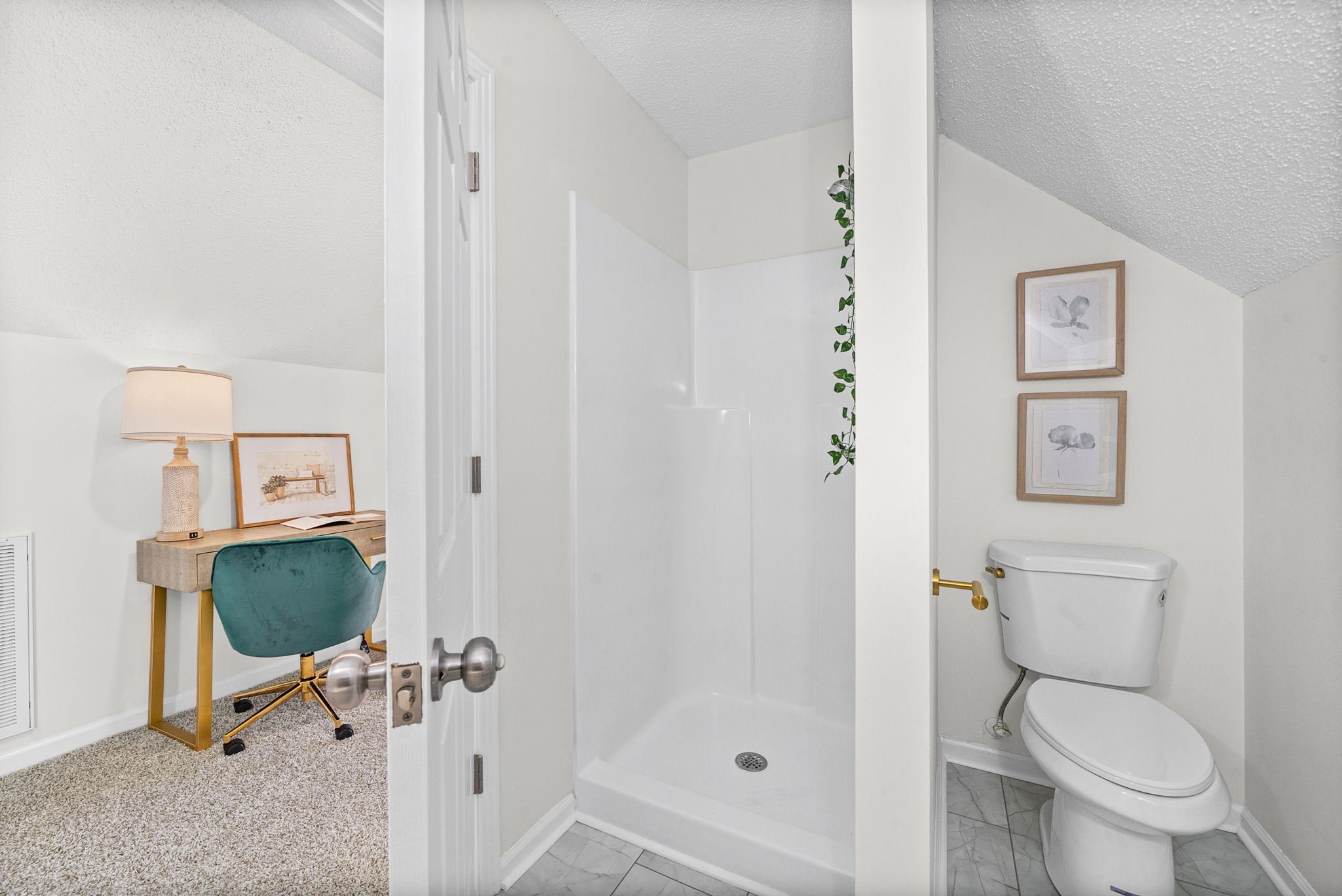 1189 Woodbridge Dr