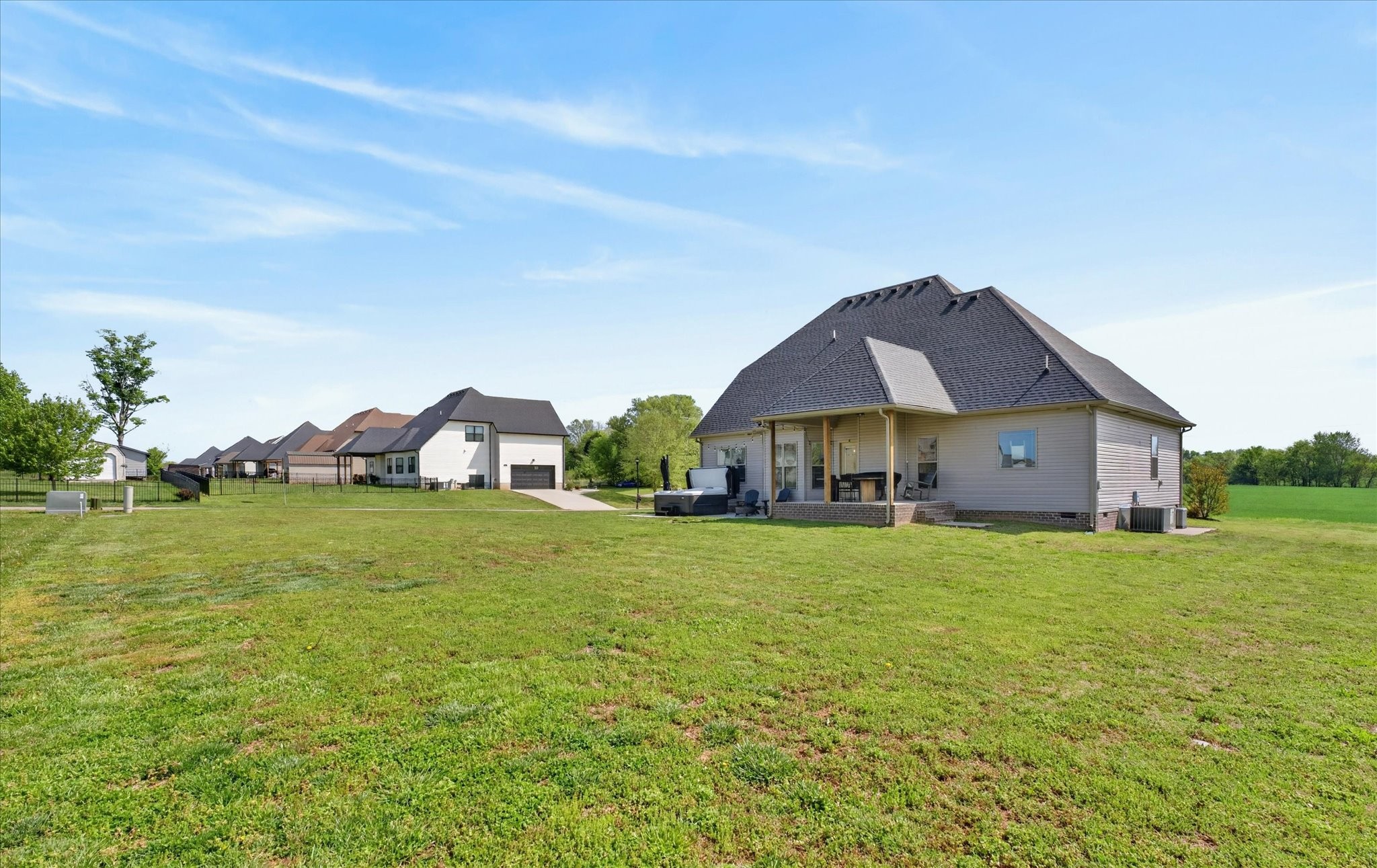 100 Hayward Fields Dr