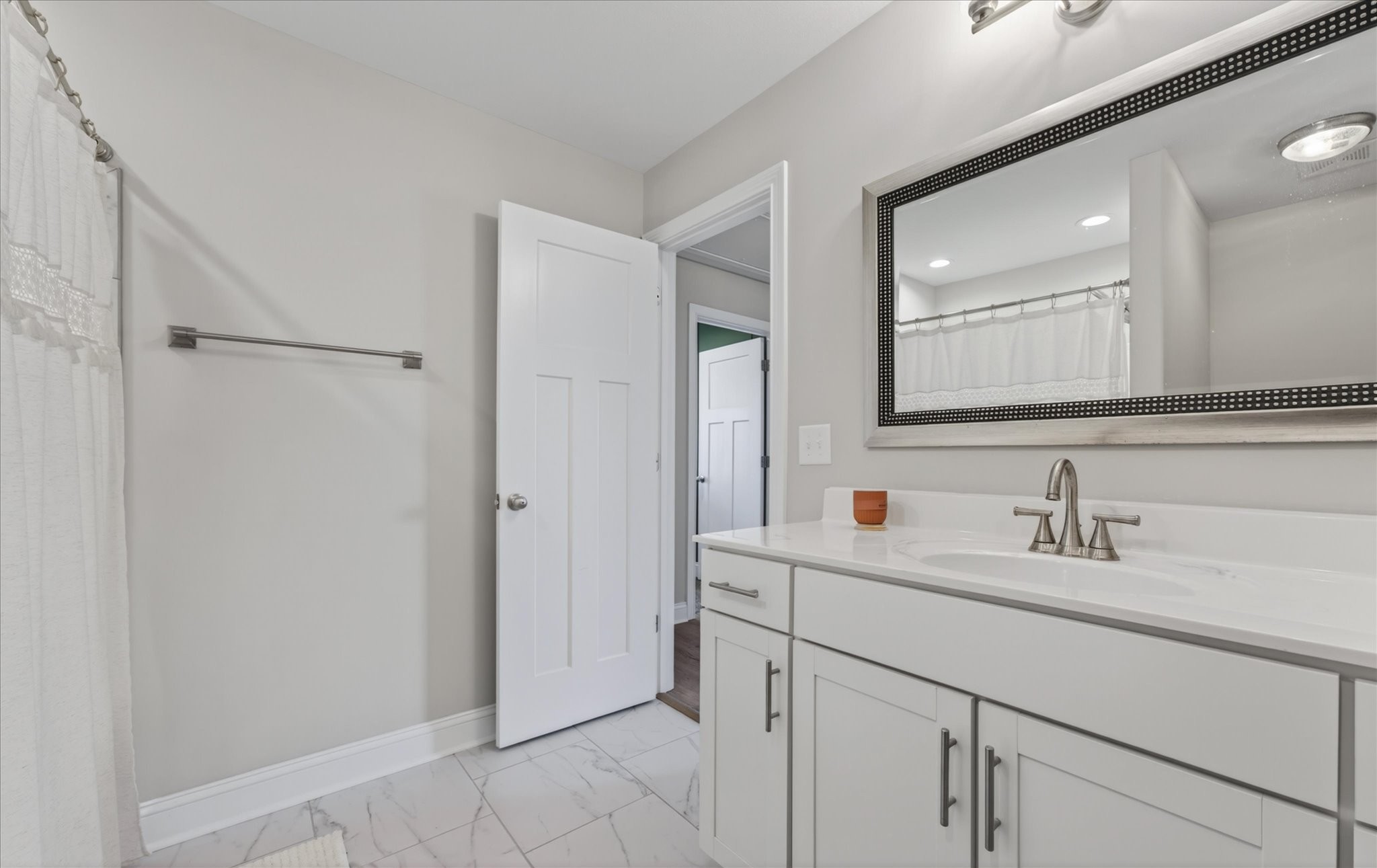 100 Hayward Fields Dr