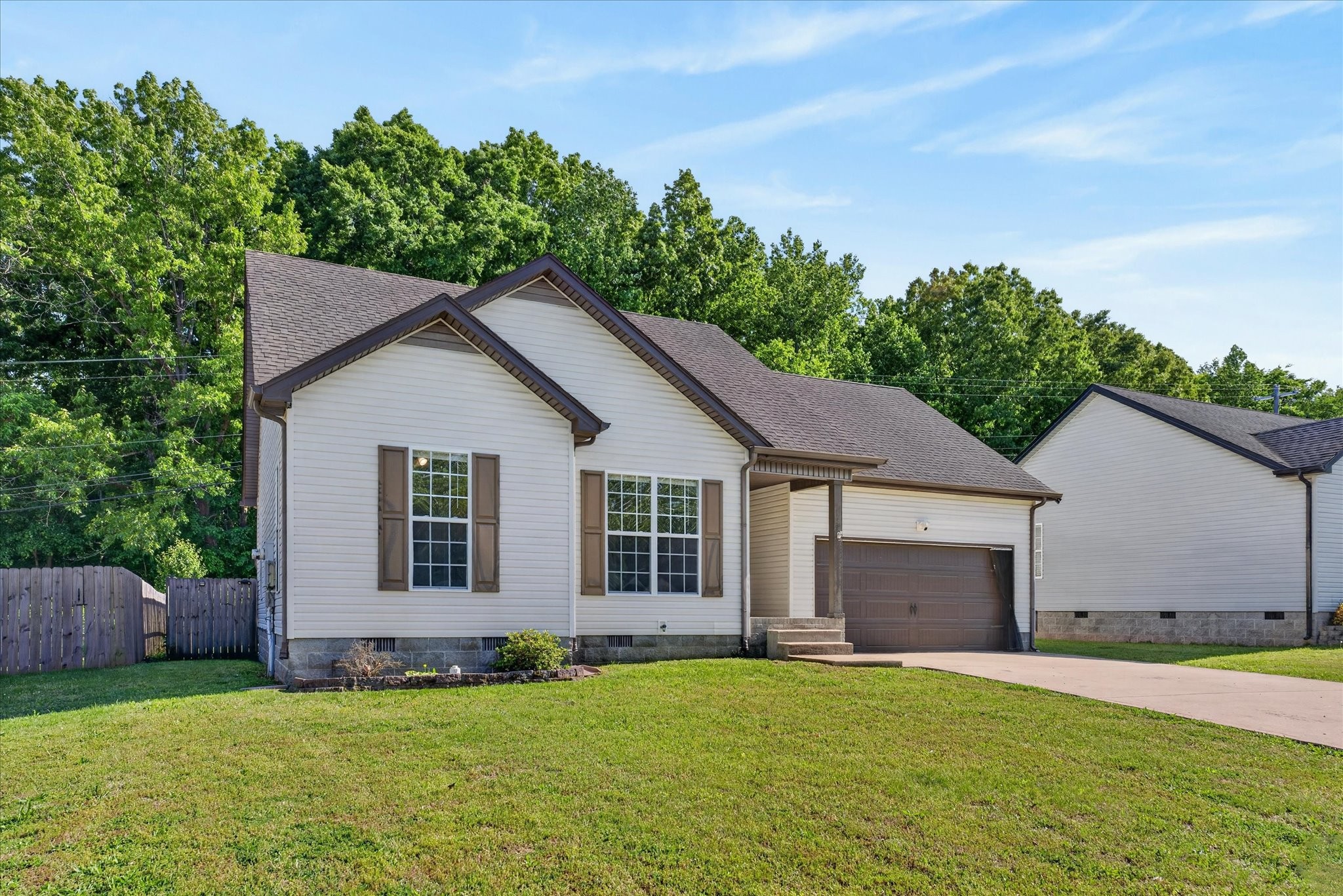 1307 Whitt Ln