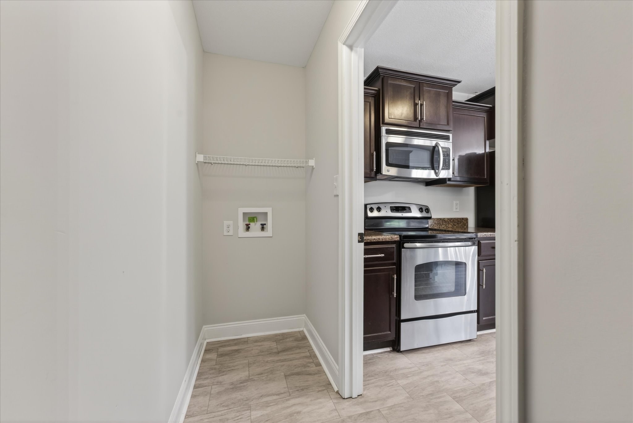 1307 Whitt Ln
