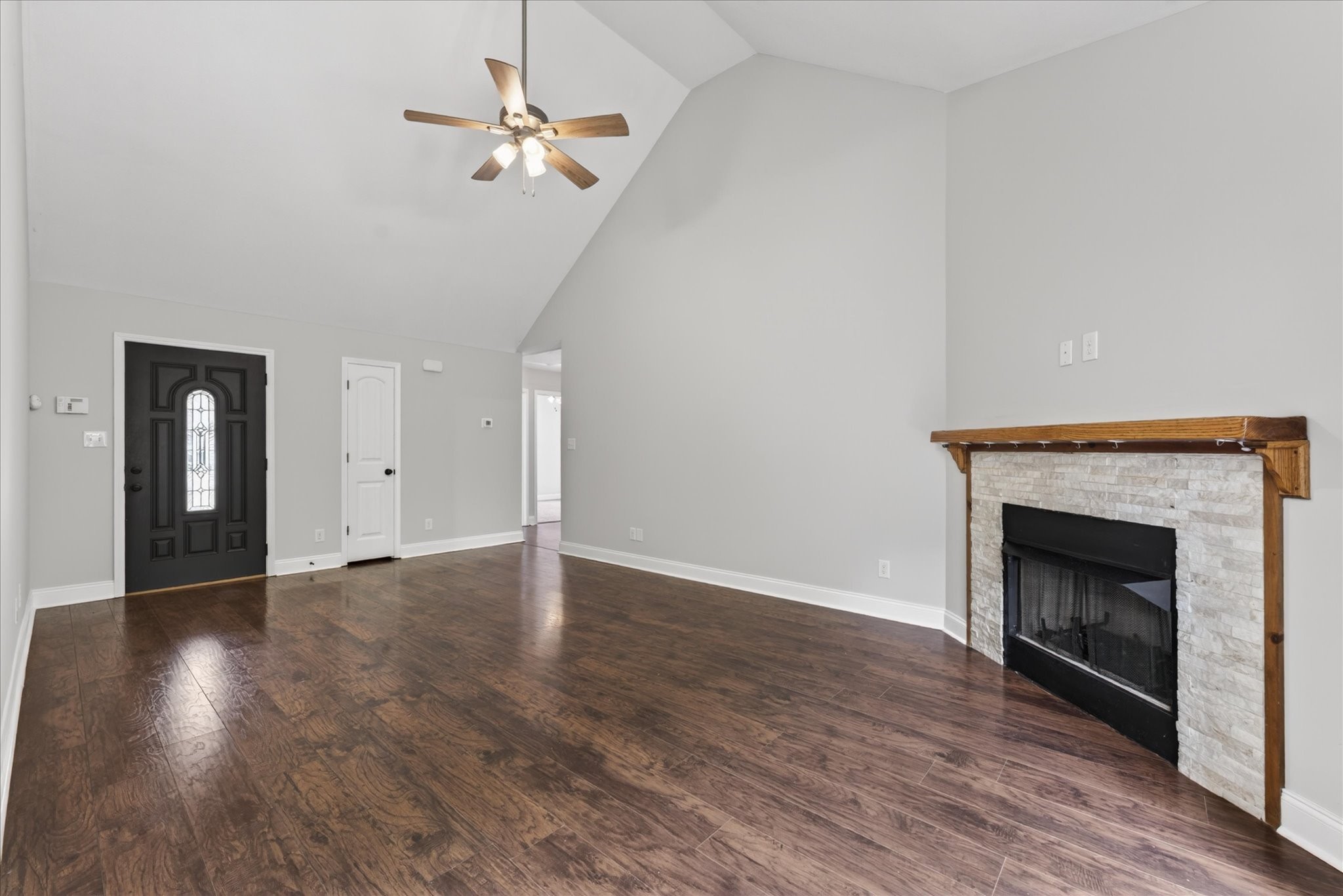 1307 Whitt Ln