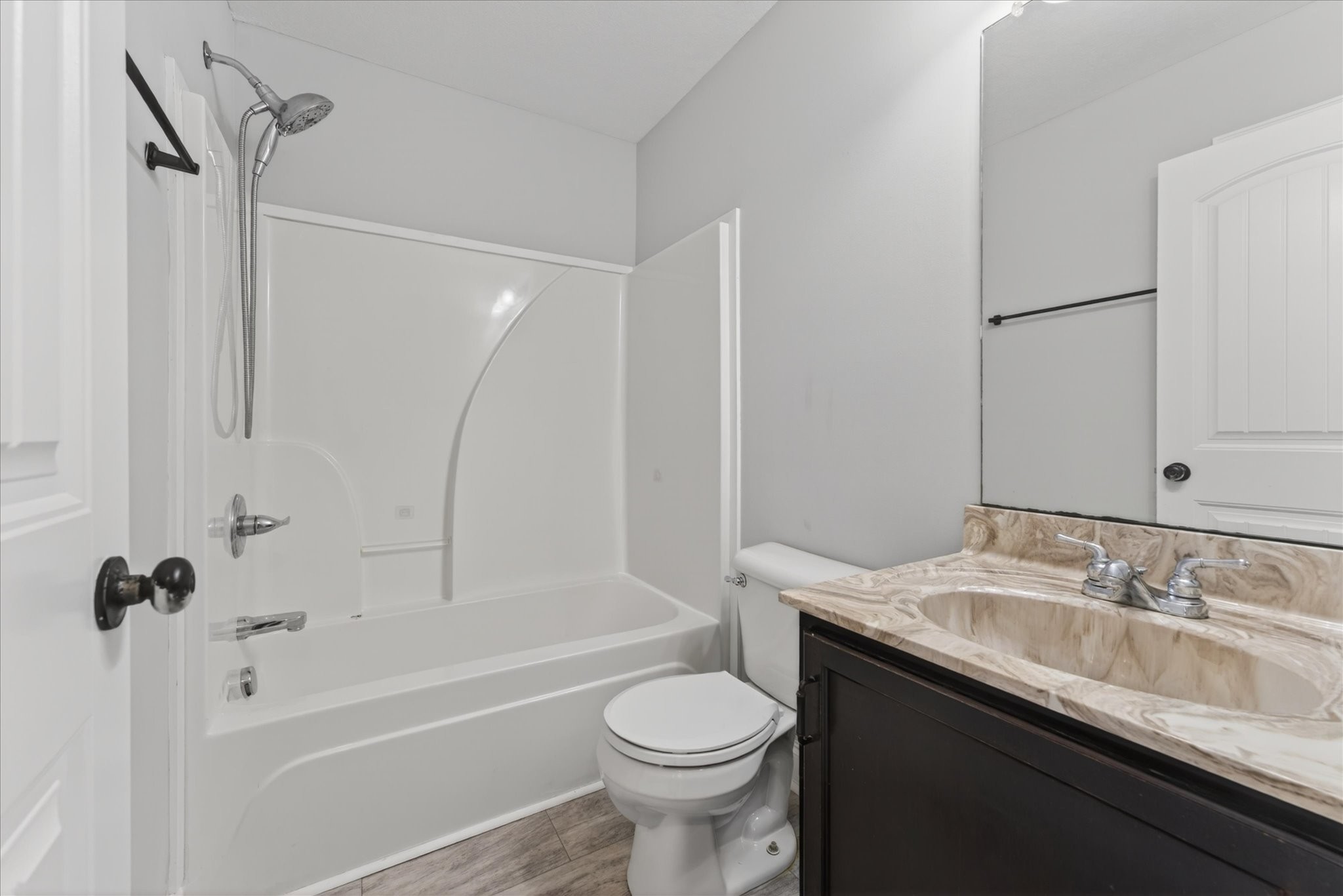 1307 Whitt Ln