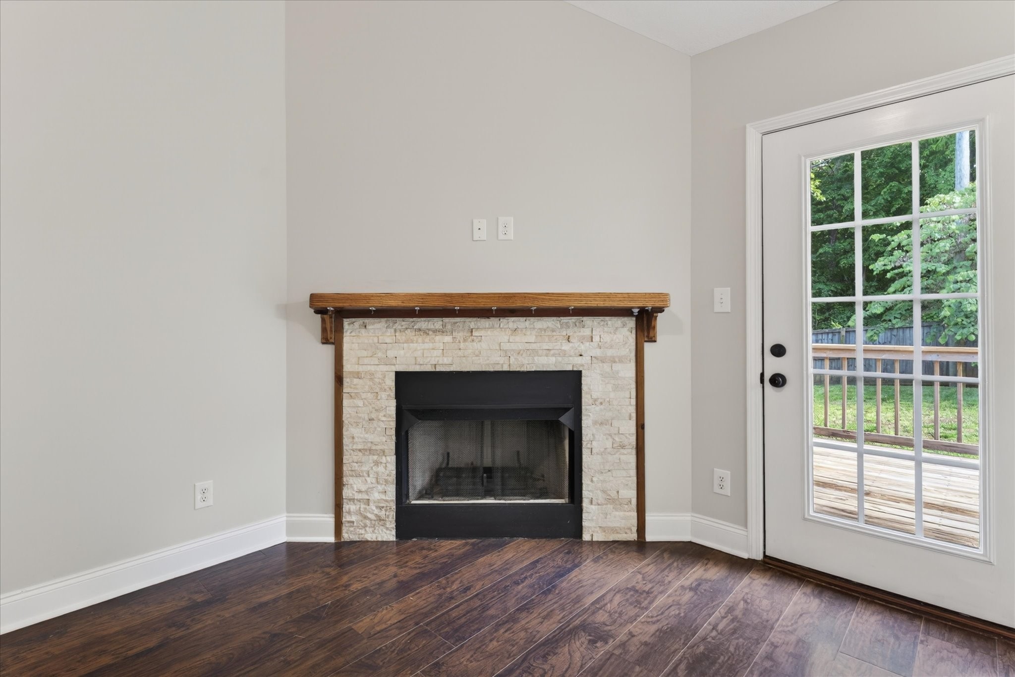 1307 Whitt Ln