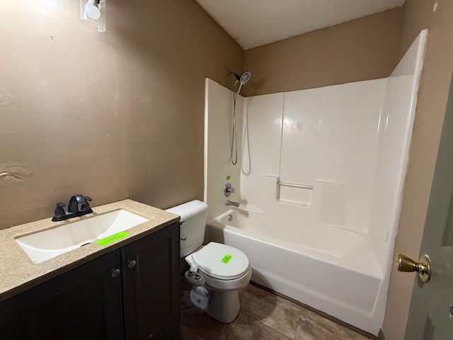 355 Donna Dr