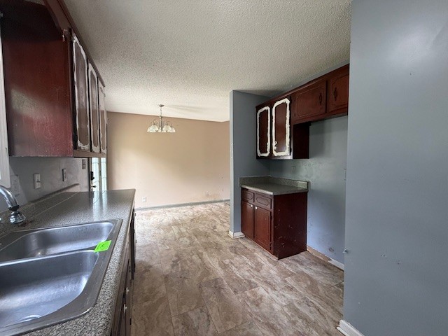 355 Donna Dr