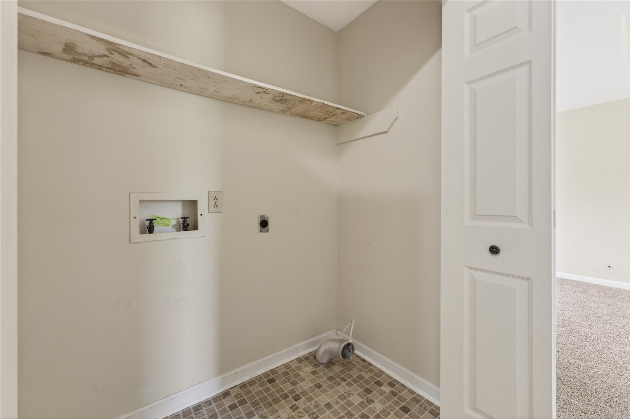 557 Anita Dr