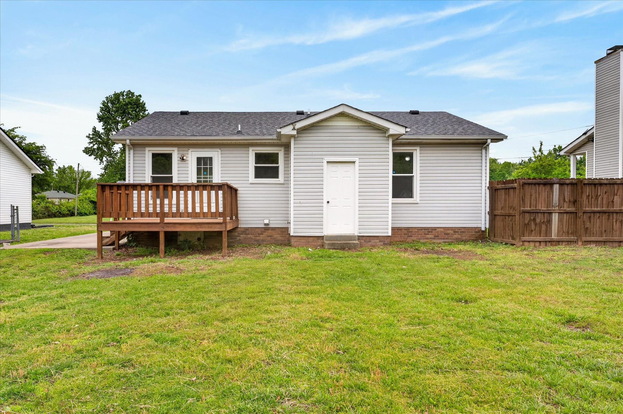 557 Anita Dr