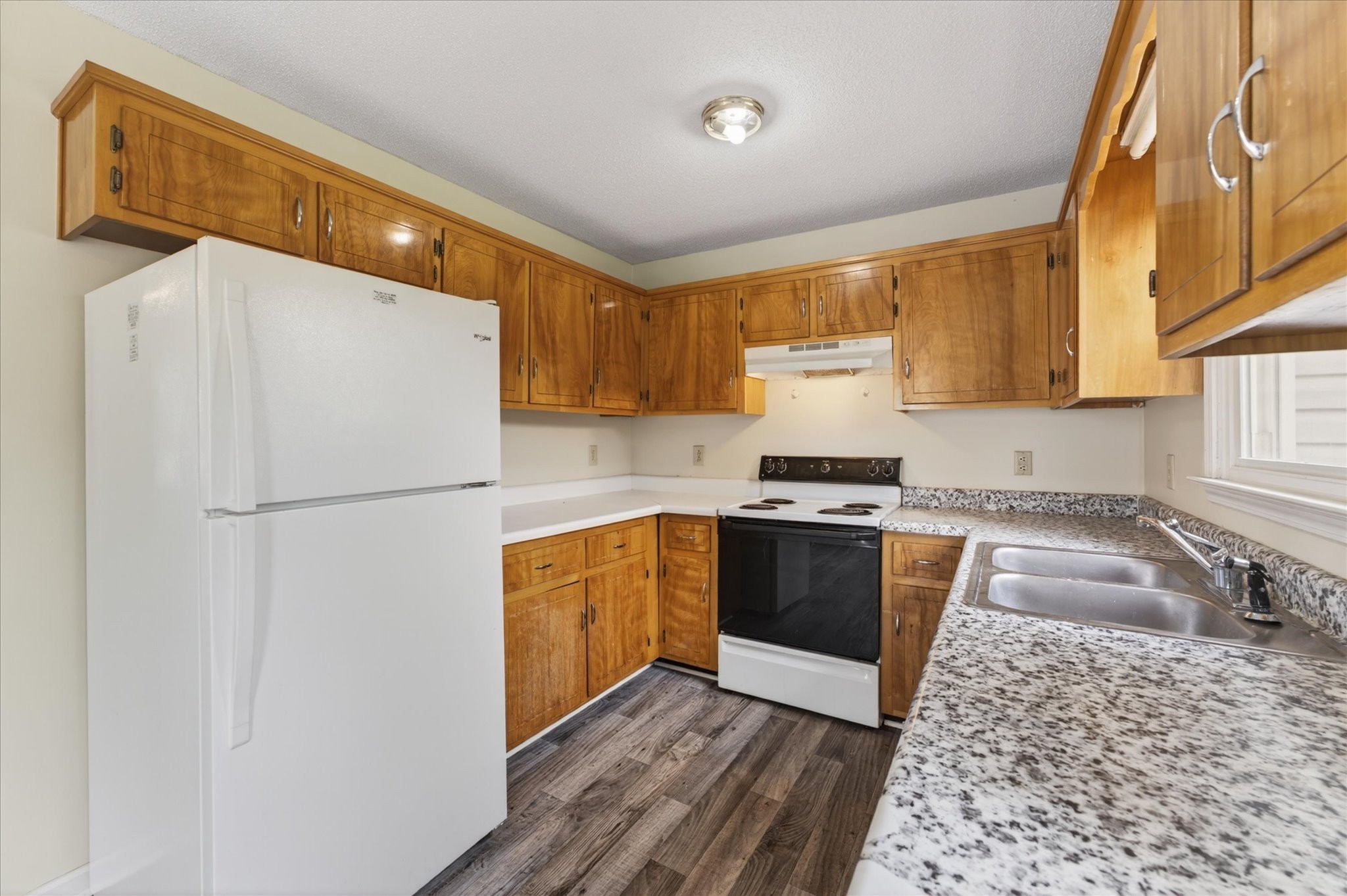 557 Anita Dr
