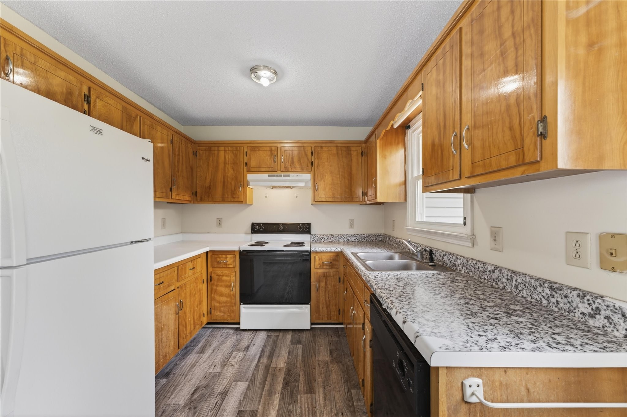 557 Anita Dr