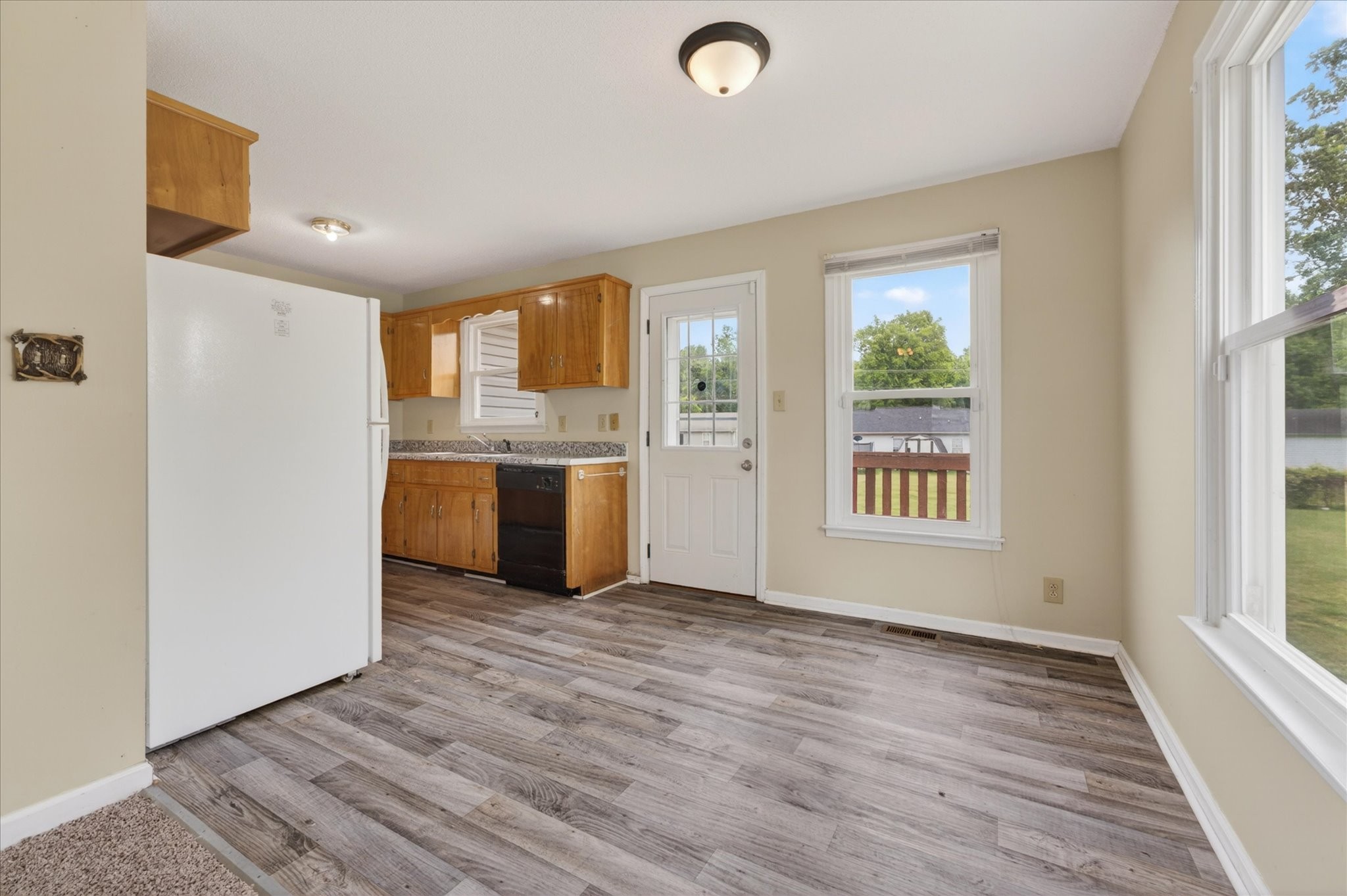 557 Anita Dr