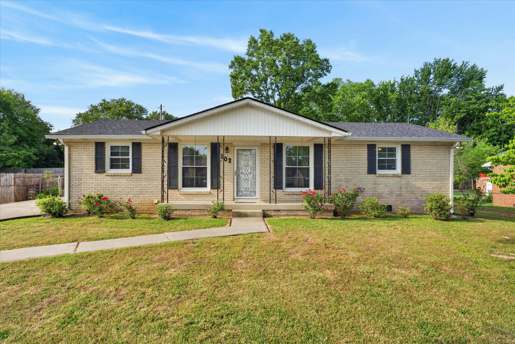 102 Rainbow St