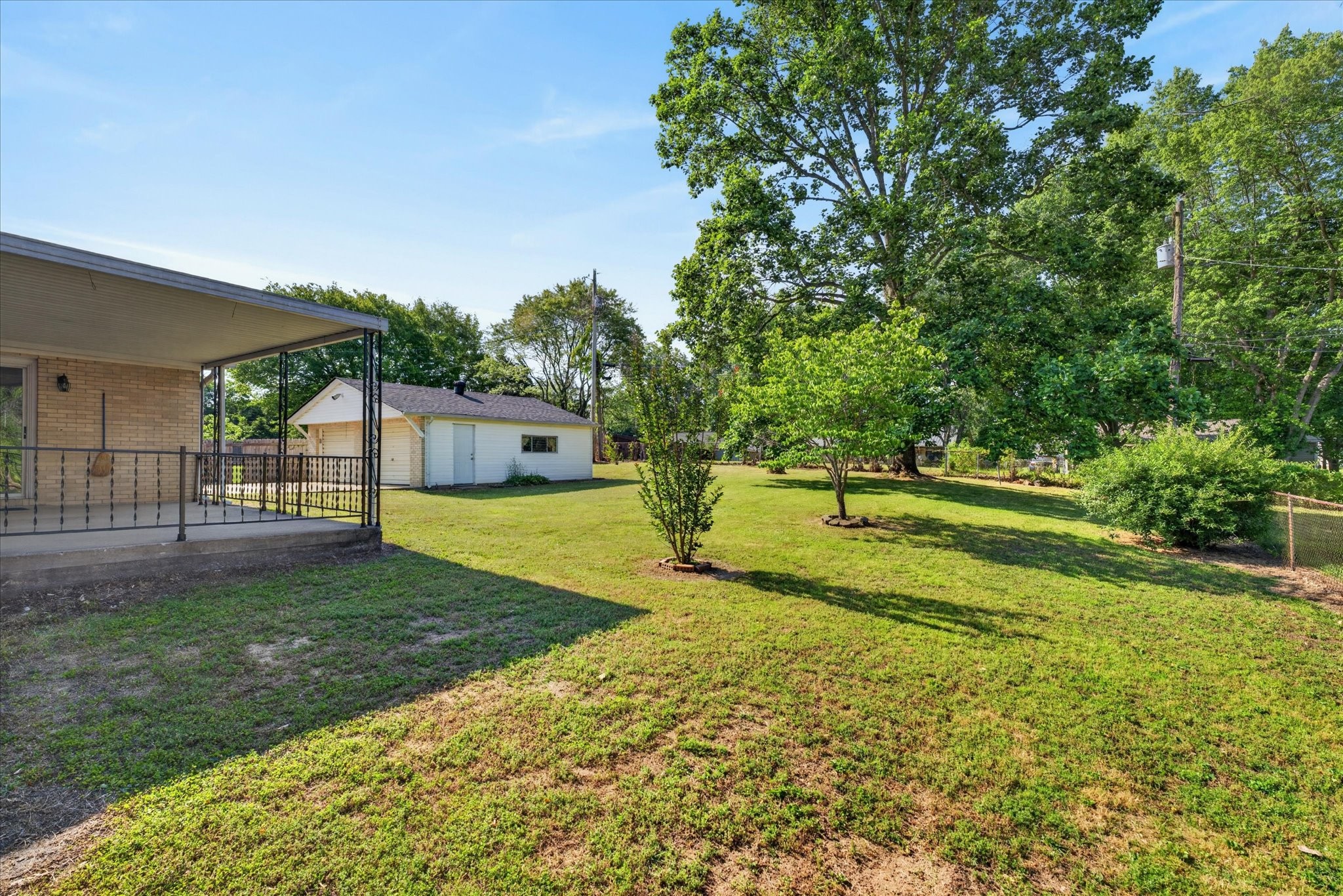 102 Rainbow St