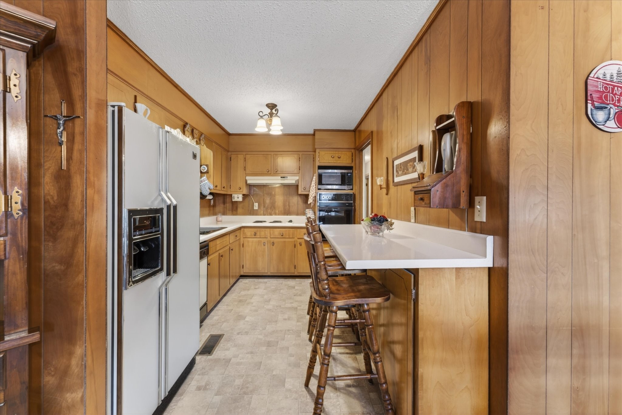 102 Rainbow St