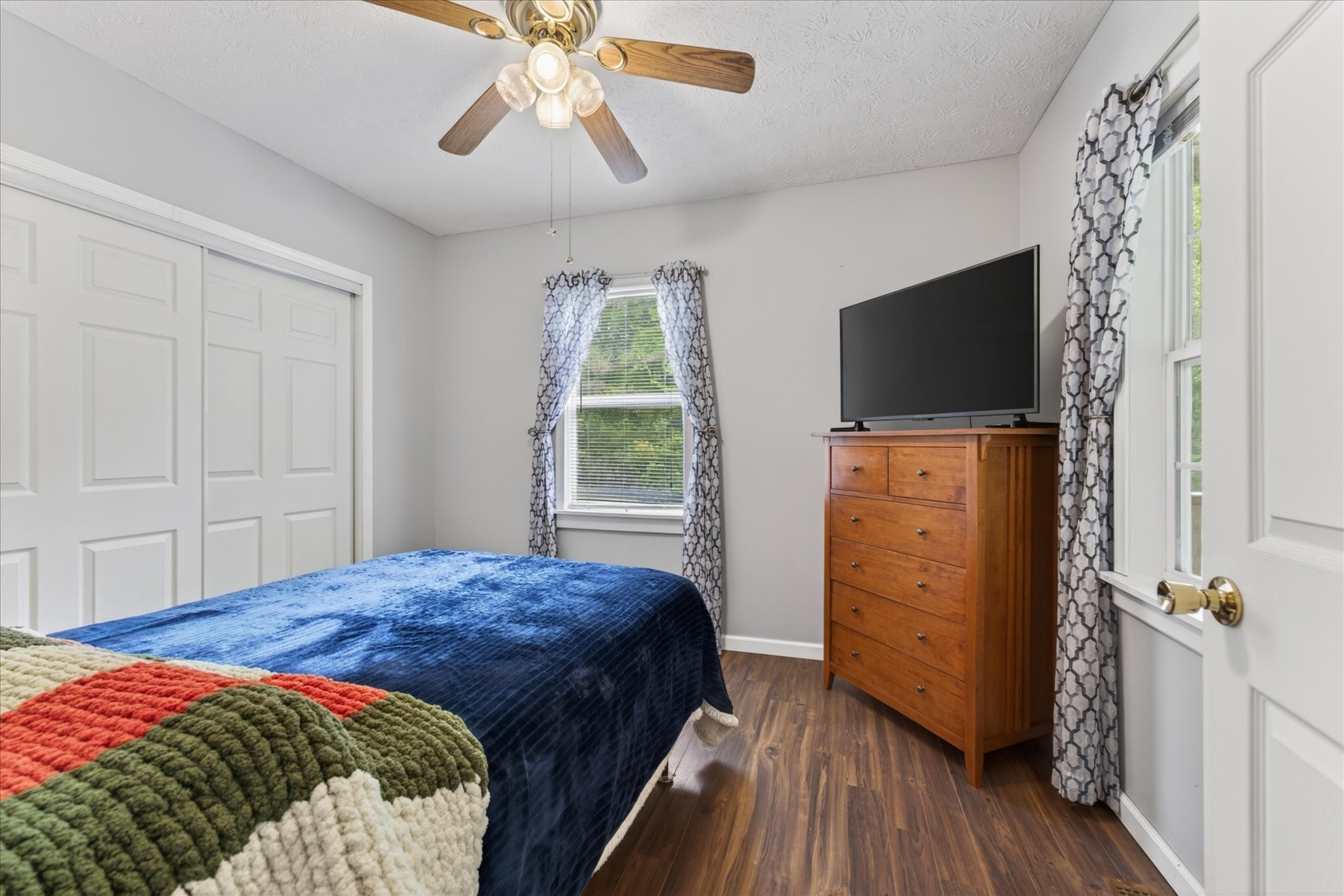 122 Lakeview Rd
