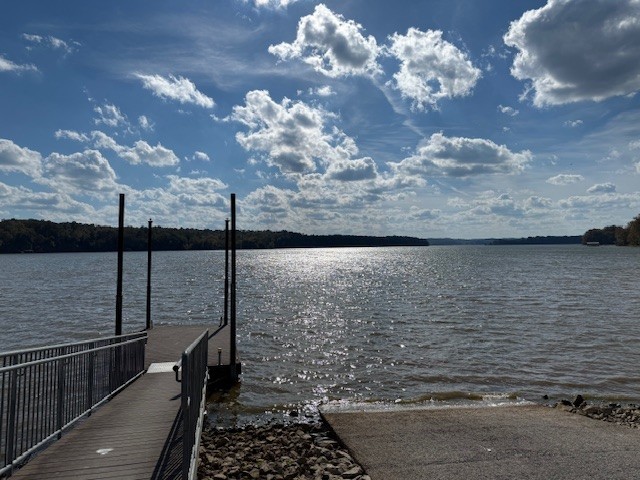 122 Lakeview Rd