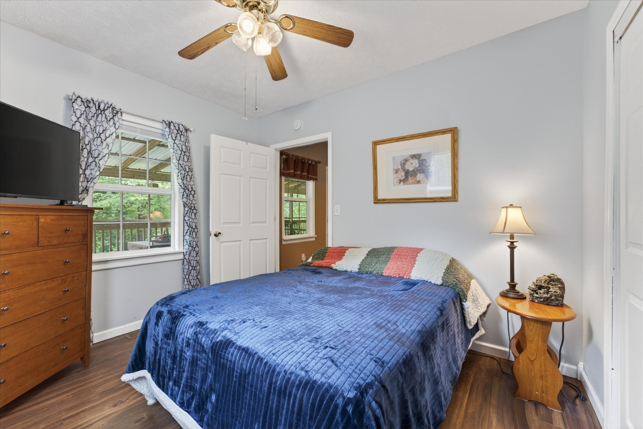 122 Lakeview Rd