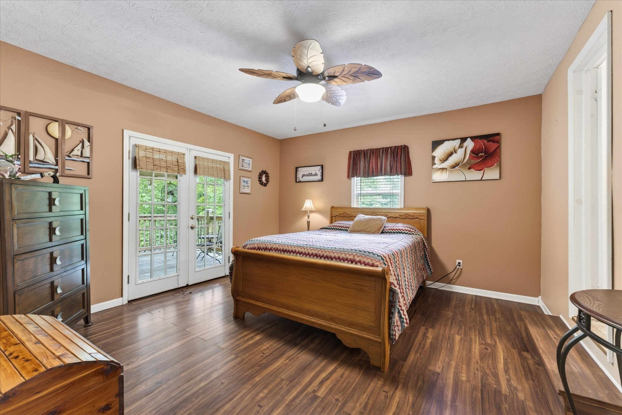 122 Lakeview Rd