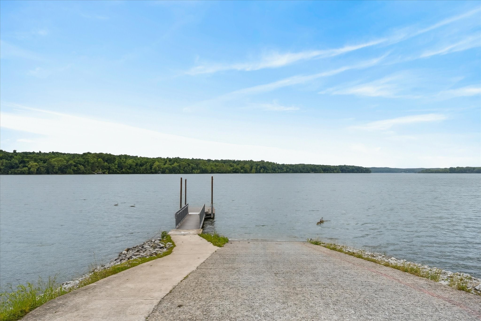 122 Lakeview Rd