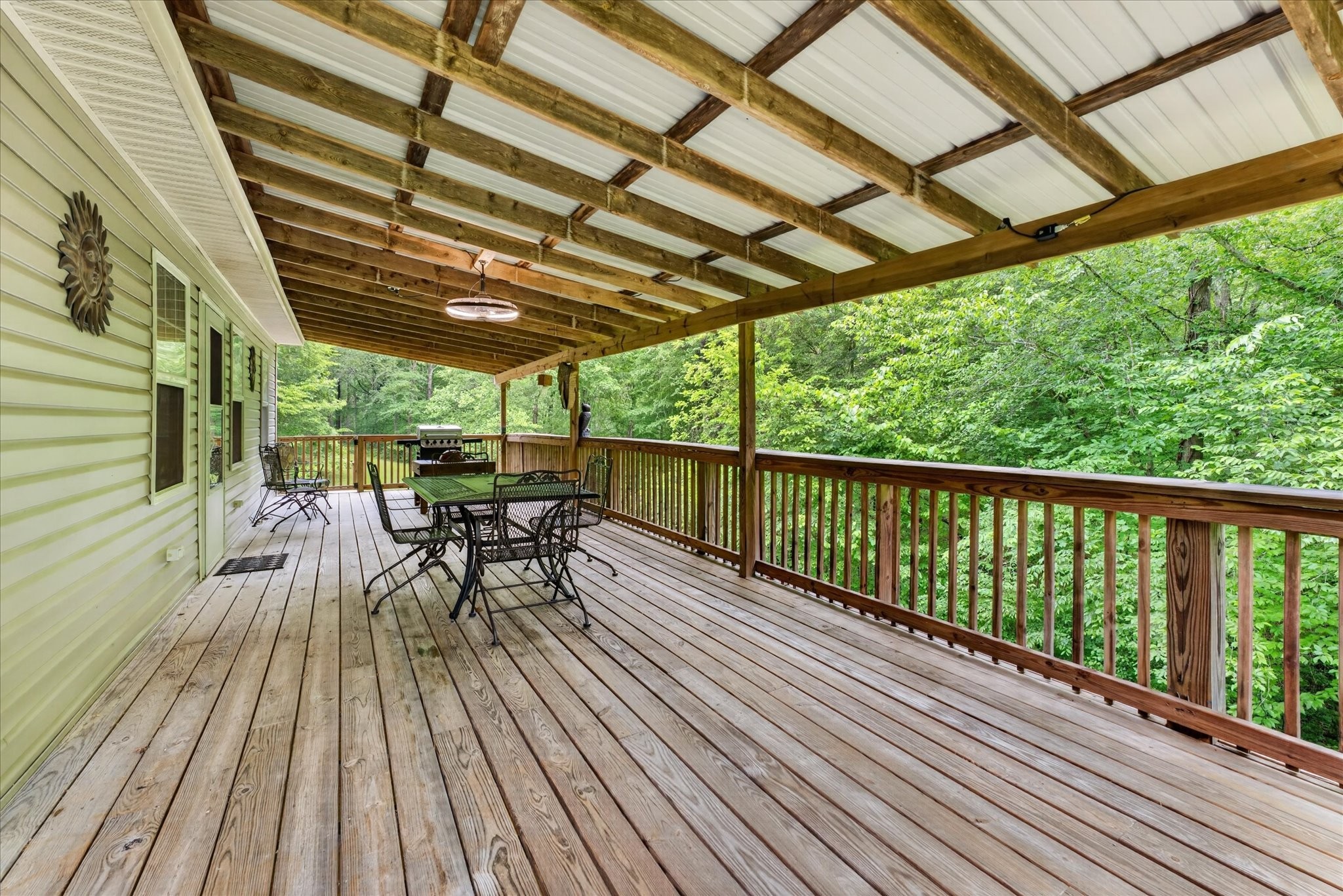 122 Lakeview Rd