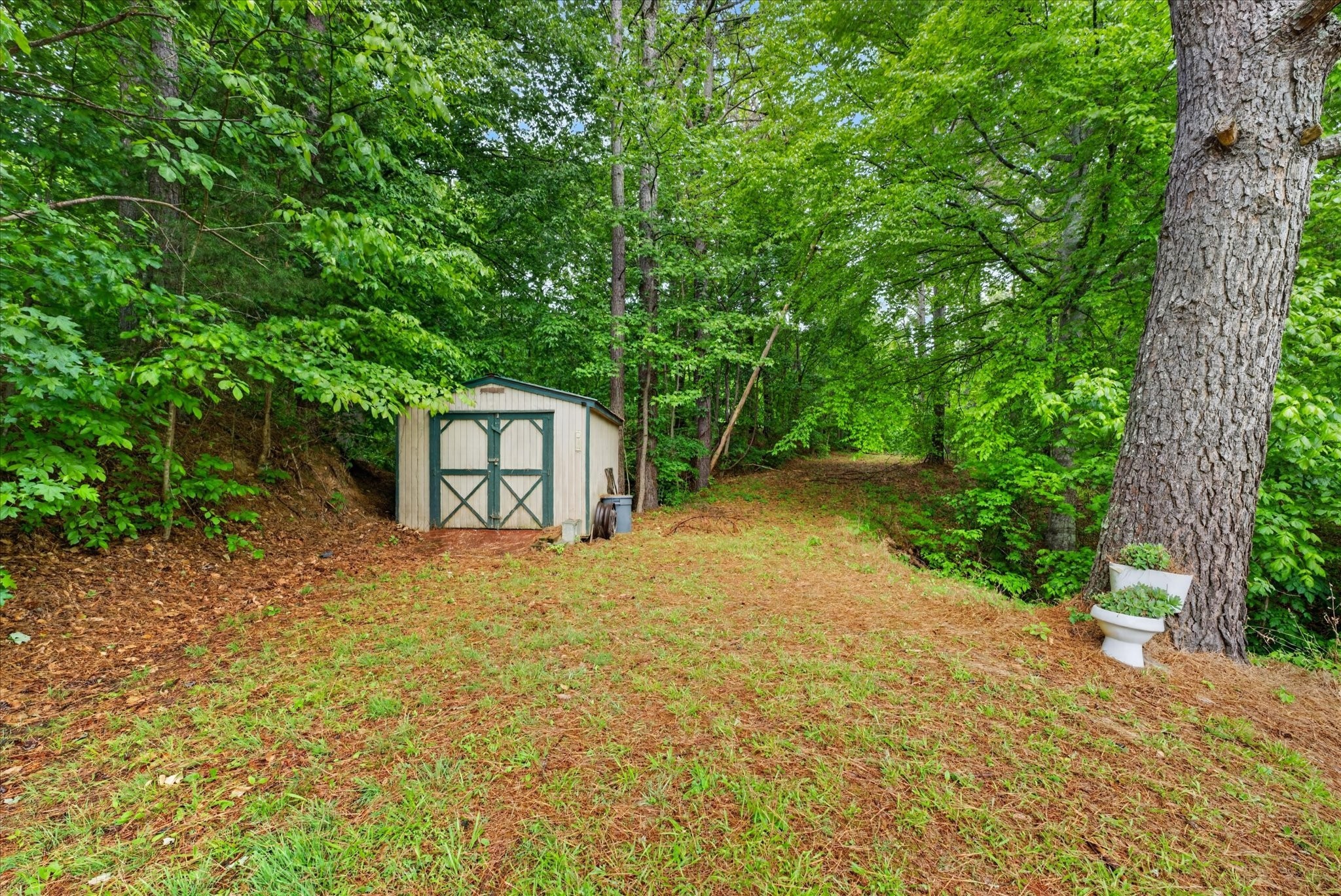 122 Lakeview Rd