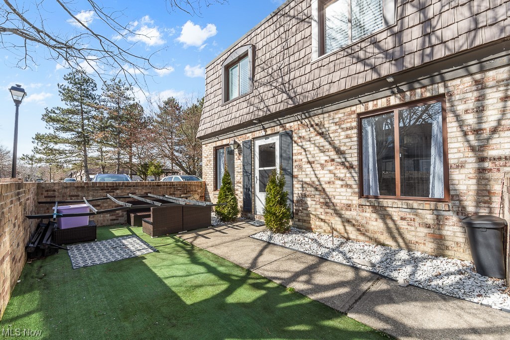 585 Tollis Pky