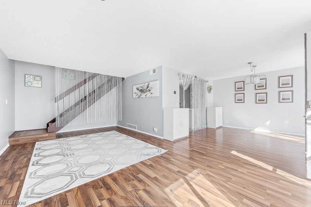585 Tollis Pky