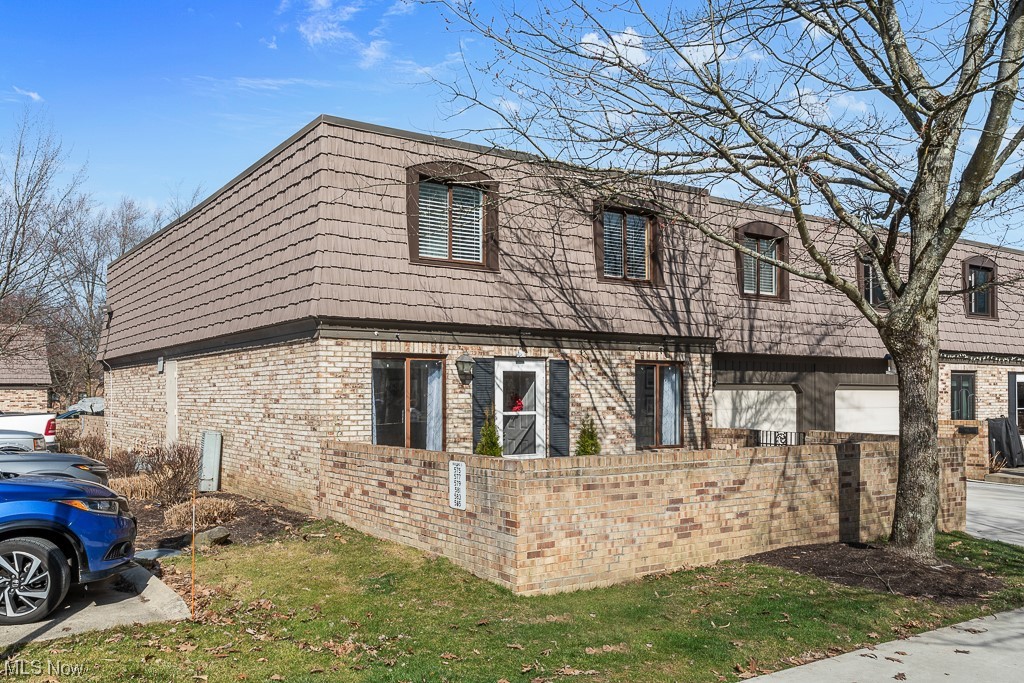 585 Tollis Pky