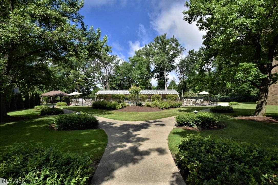 2112 Acacia Park Drive 211