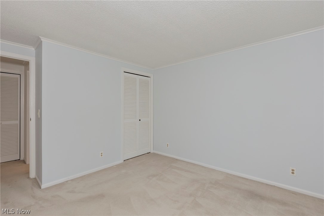 17543 Fairlawn Drive