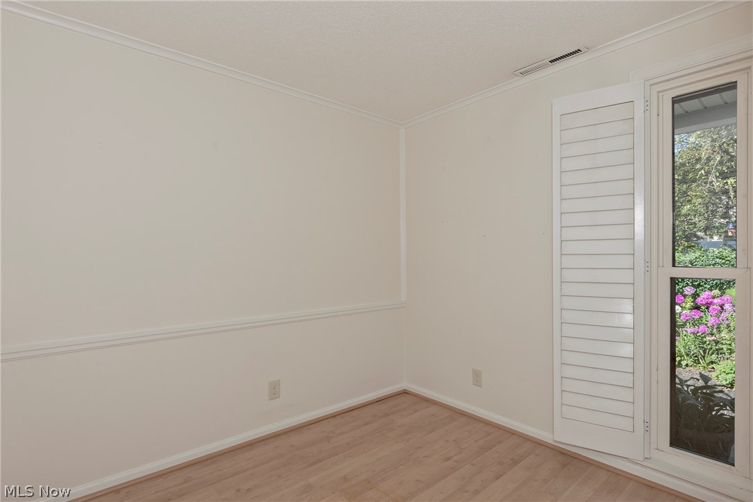 17543 Fairlawn Drive