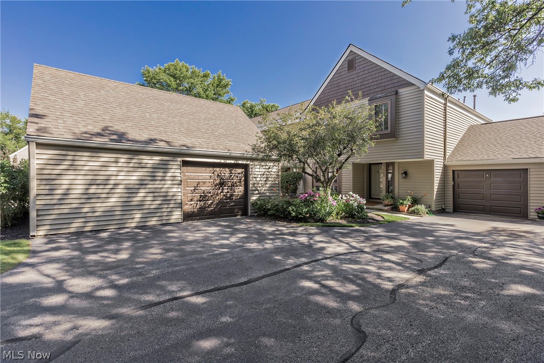 17543 Fairlawn Drive