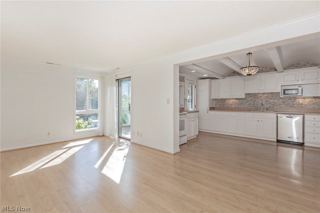 17543 Fairlawn Drive