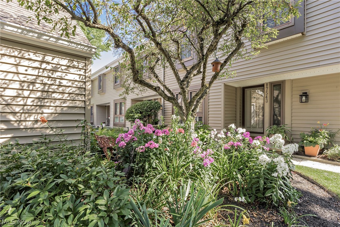 17543 Fairlawn Drive
