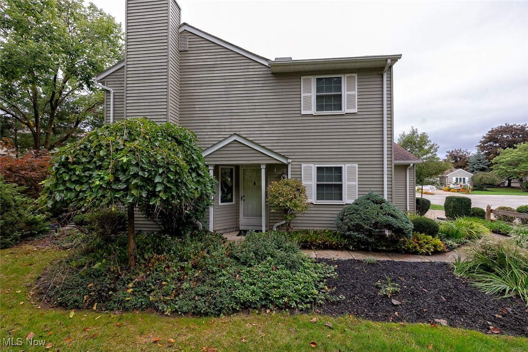 10549 Leawood Oval