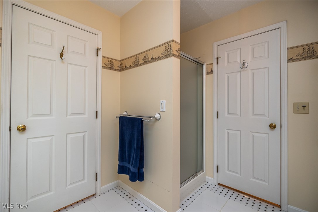 10549 Leawood Oval