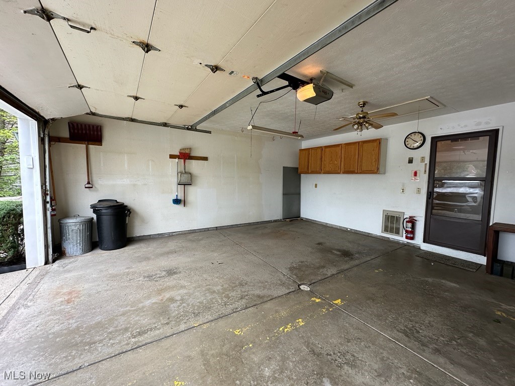 10549 Leawood Oval