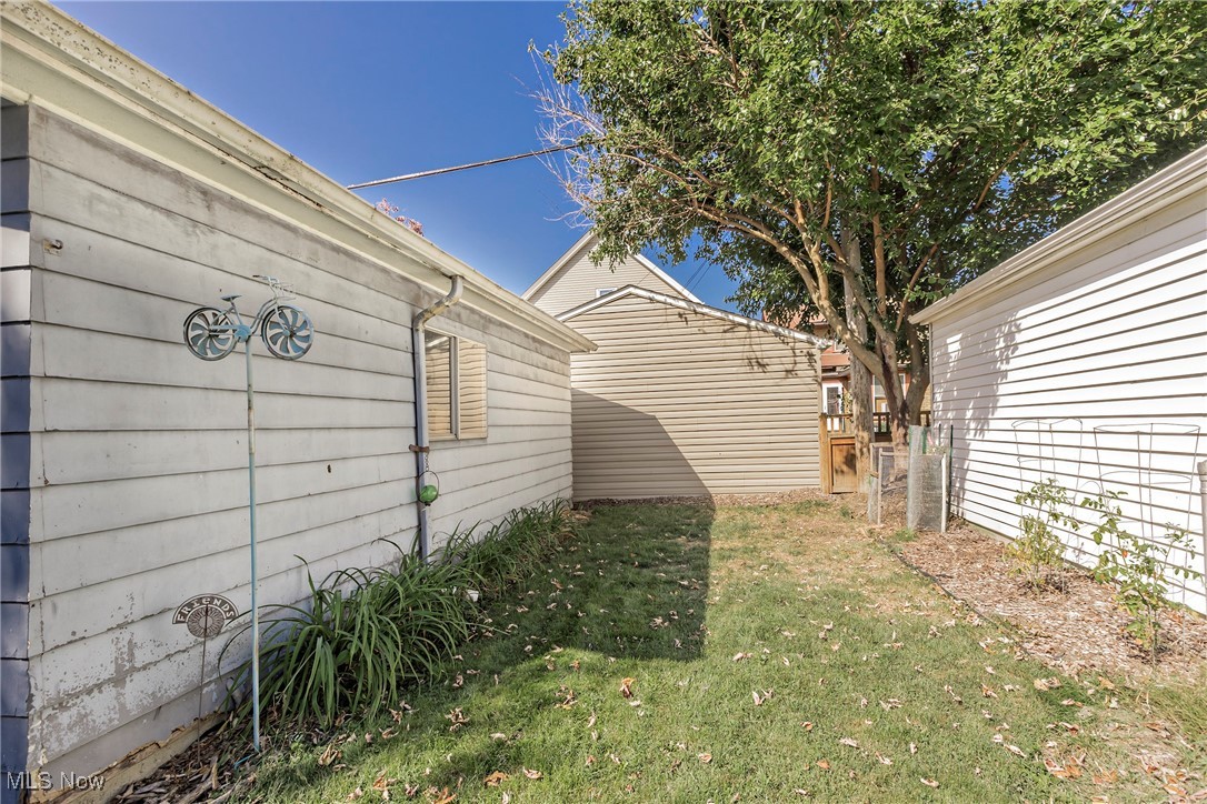 1212 Warren Road