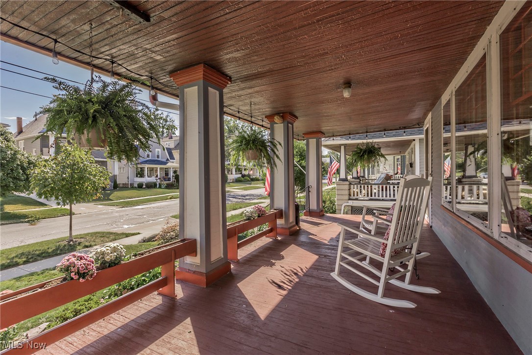 1212 Warren Road