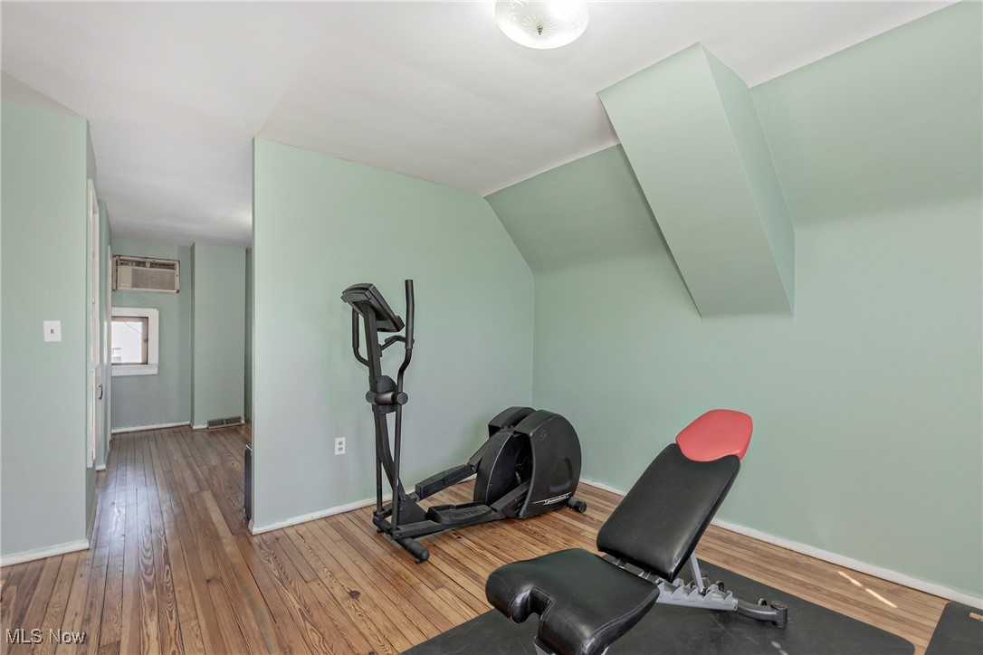 1212 Warren Road