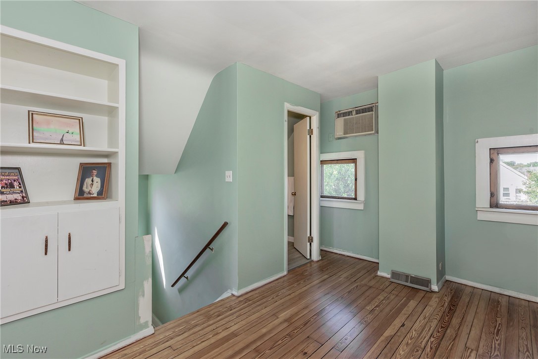 1212 Warren Road