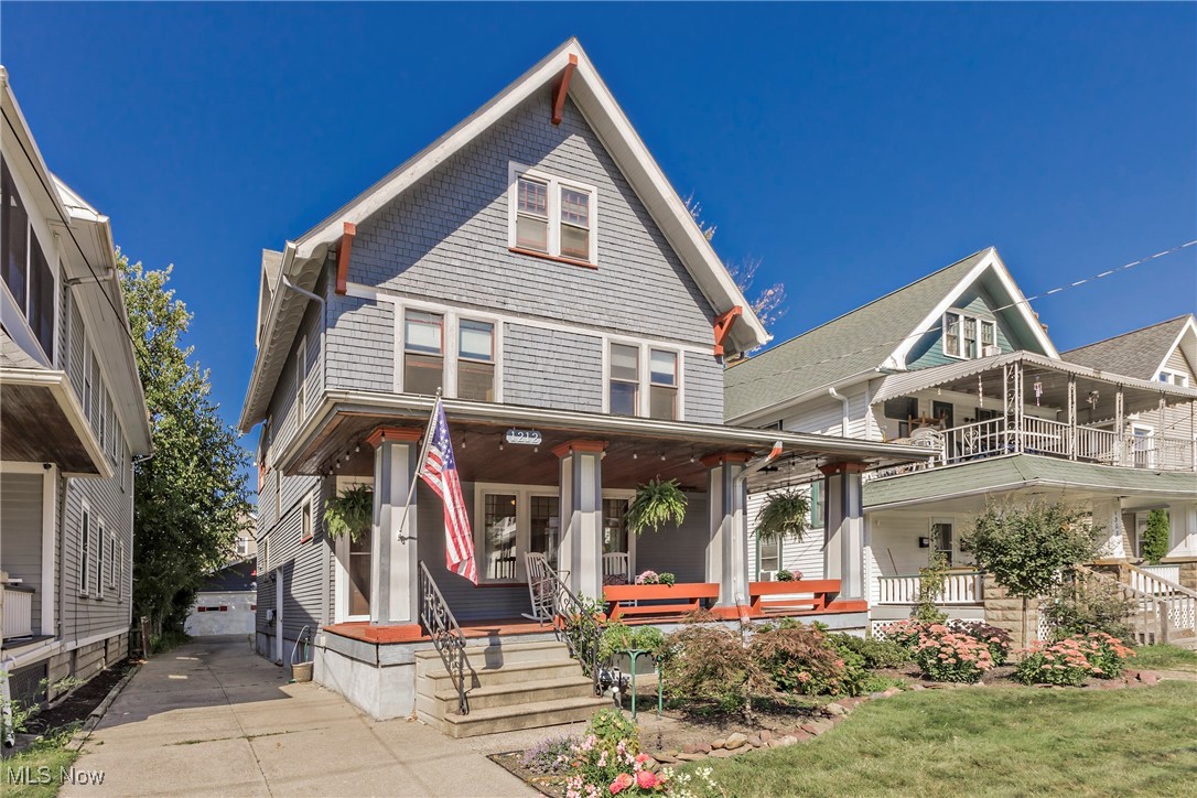 1212 Warren Road