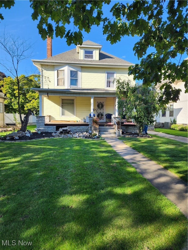 525 E 2nd Street
