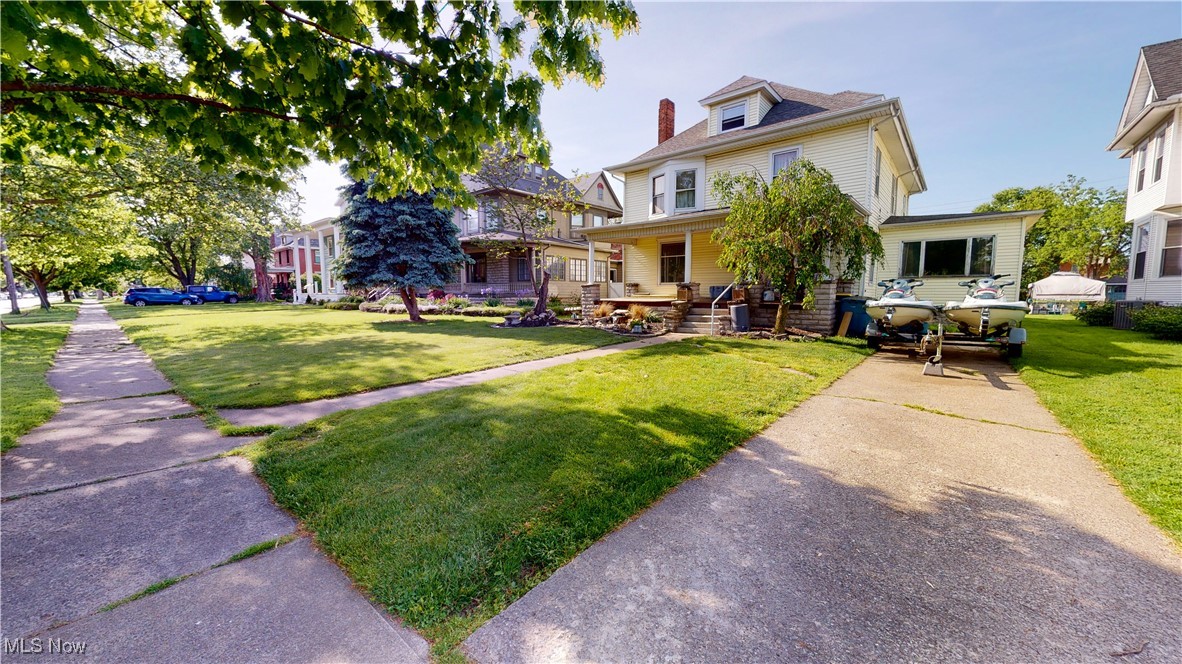 525 E 2nd Street