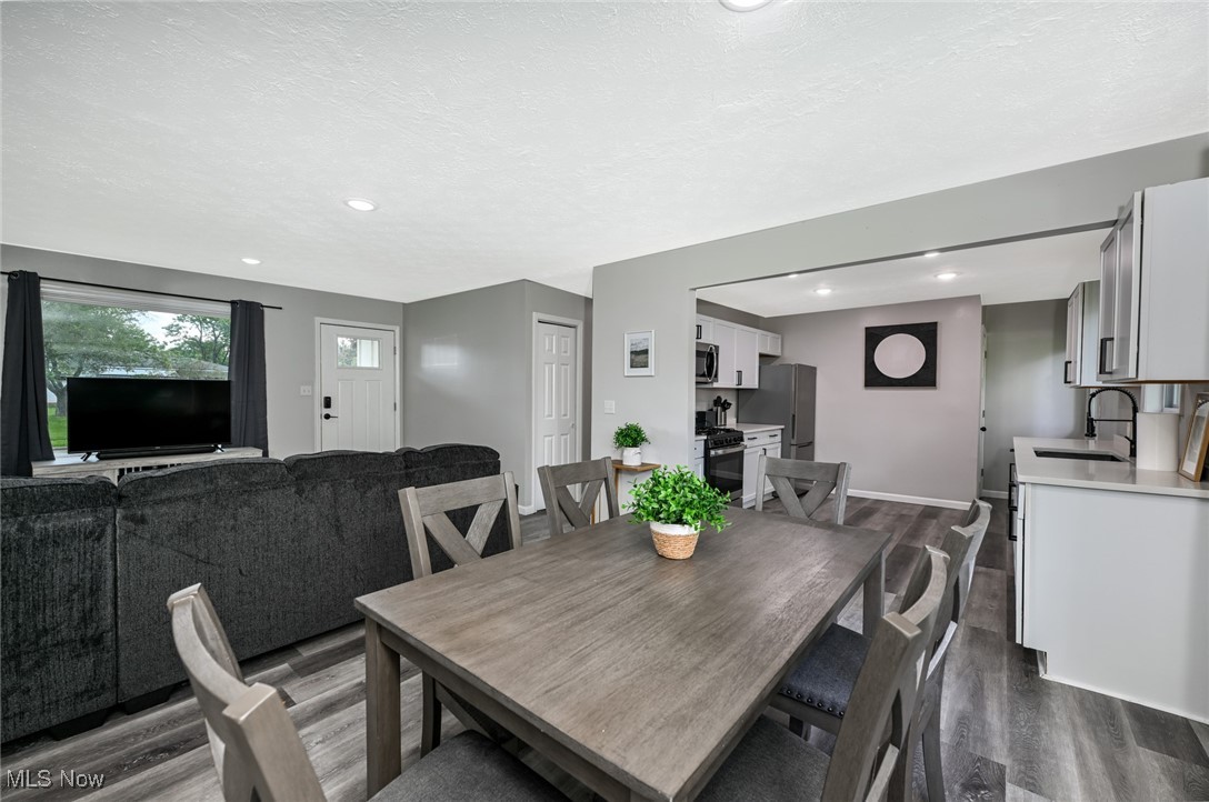 5962 Kimberly Drive