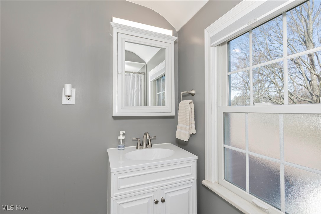 5263 Edenhurst Road