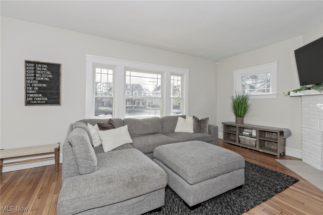 2588 Queenston Road