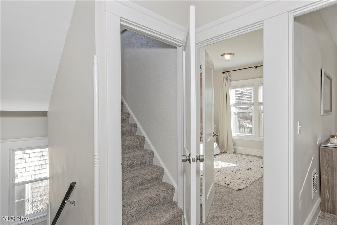 2588 Queenston Road